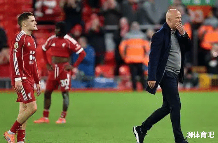 赛地聚焦——欧冠清晨热度飙升，马赛止住颓势，引发热议，赛程密集仍需轮换(新赛欧的十条通病)