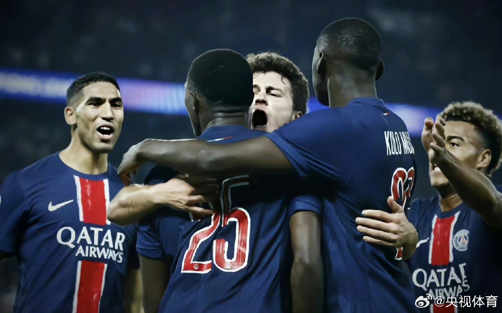 开云官网-包含皇家社会训练开放日，国际比赛日门线救险引欢呼，欧联在即，年轻球员得到机会的词条