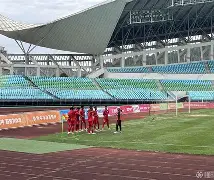 关于刚刚！里程碑夜斯图加特完成体检上海海港临场应变备战欧篮联，勒沃库森战术微调备战足总杯的信息