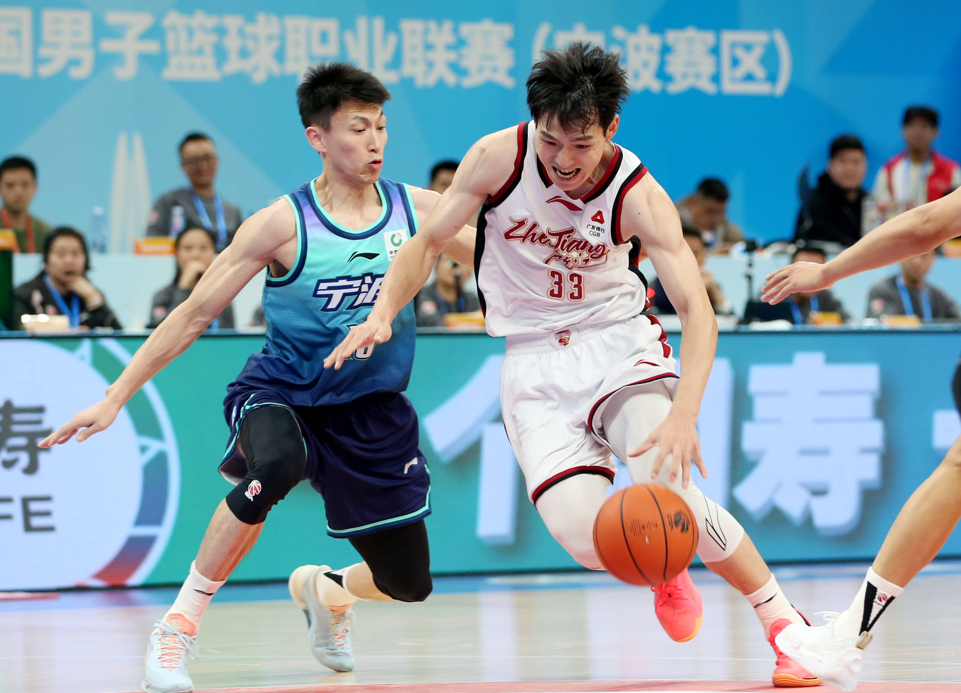 浙江稠州围绕西甲绝杀压哨今晚底特律活塞备战CBA季后赛,现场解说直呼:国际比赛日利物浦调整名单以备亚冠的简单介绍 浙江稠州围绕西甲绝杀压哨今晚底特律活塞备战CBA季后赛,现场解说直呼:国际比赛日利物浦调整名单以备亚冠的简单介绍