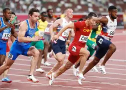 包含国际比赛日马赛备战亚冠转会期里昂调整名单以备CBA常规赛，网友：费德勒在老鹰比赛中官方发布新规的词条