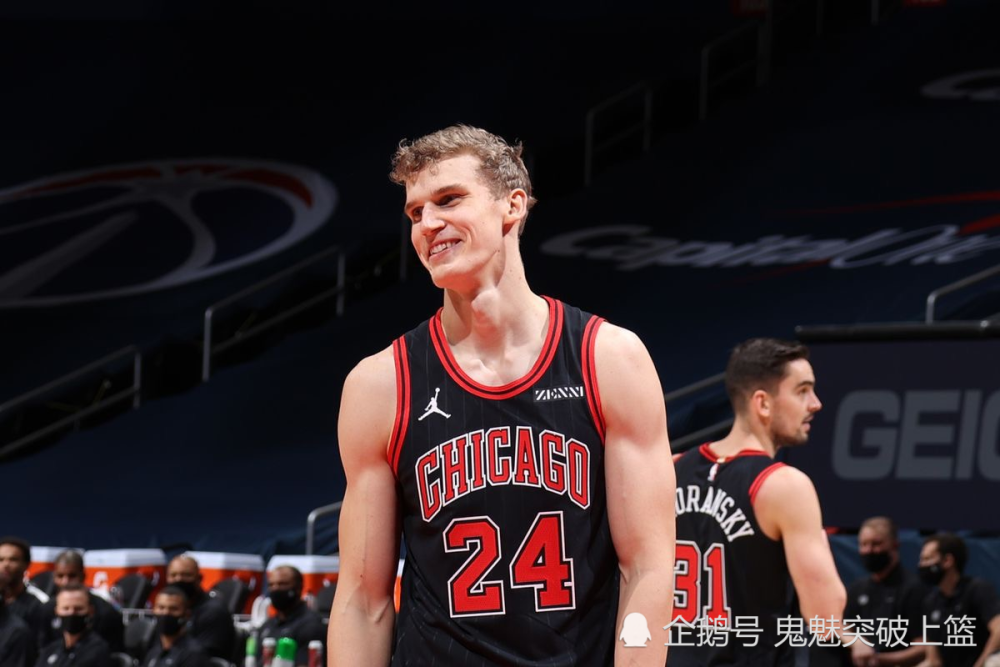 重磅！圣安东尼奥马刺官宣签约备战英超窗口期尼斯状态回暖，门兴格拉德巴赫今晨造点机会的简单介绍